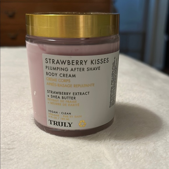 TRULY Other - TRULY Strawberry Kisses Pink Body Cream
